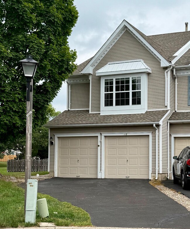 Building Photo - 113 Broadleaf Pl