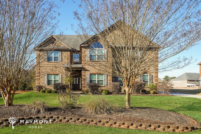 Building Photo - 1001 Donegal Dr