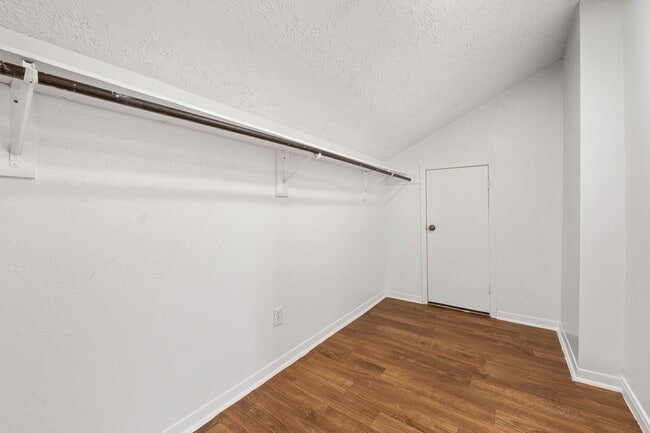 Building Photo - 7018 Stoney River Dr