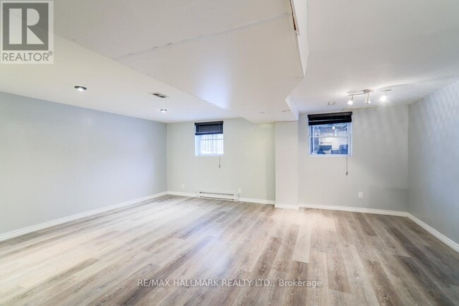 Photo - 18 Northview Ave