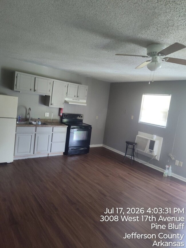 Photo - 3008 W 17th Ave Unit 3