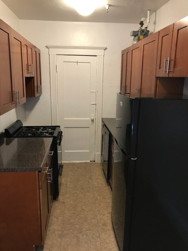 Photo - 9/1 No Fee! Sunny, renovated Studio w/updated kitchen!