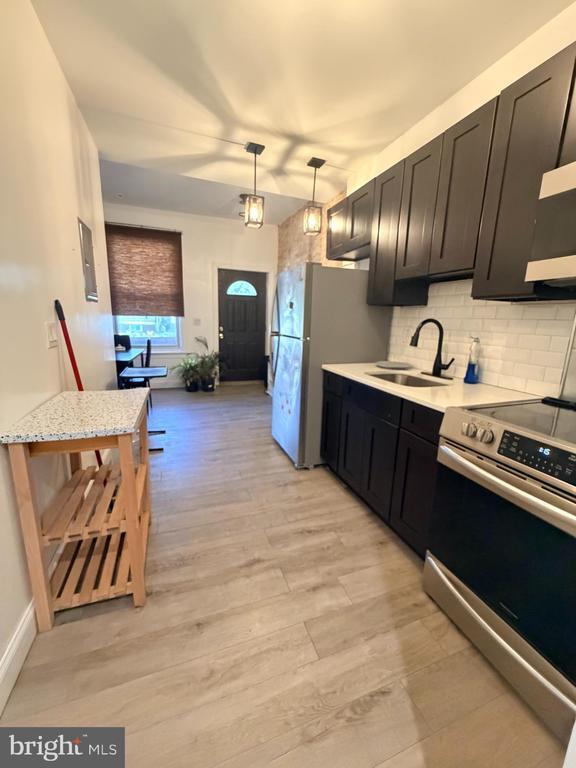 Photo - 617 E Locust Ave