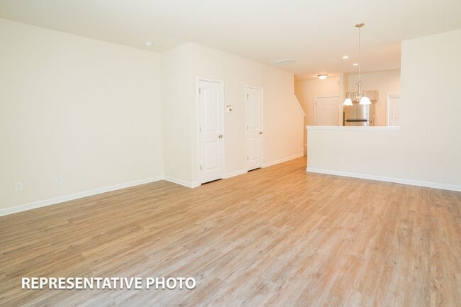 Photo - 2 Bed/2.5 Bath-Close to Downtown Clayton!