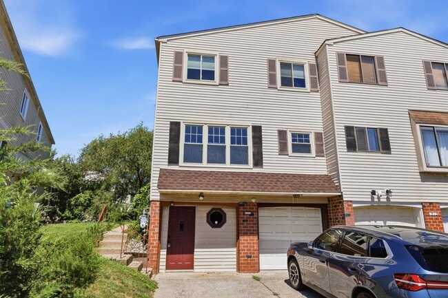 Building Photo - 1514 Marcy Pl