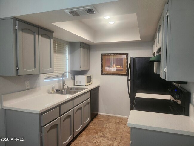 Photo - 3119 W Cochise Dr Unit 131