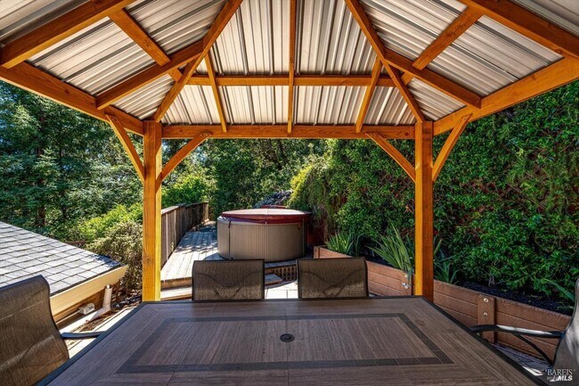 Photo - 17389 Gehricke Rd