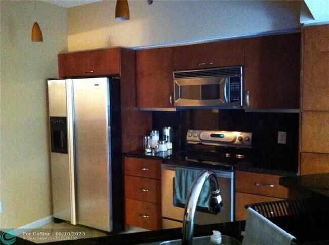 Photo - 3215 NE 184th St Unit 14403
