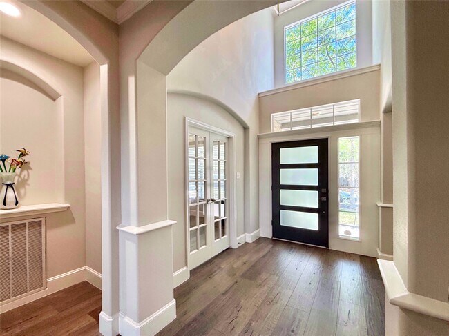 Photo - 251 N Maple Glade Cir