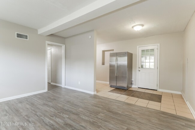 Photo - 3114 Hampton Ave E