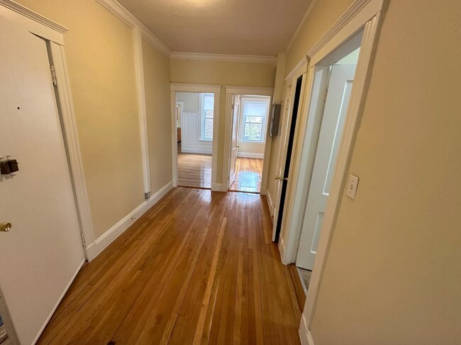 Photo - 1128 Commonwealth Ave Unit 2