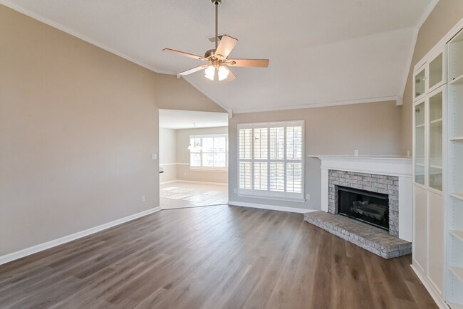 Photo - 5150 Bluff Springs Cove