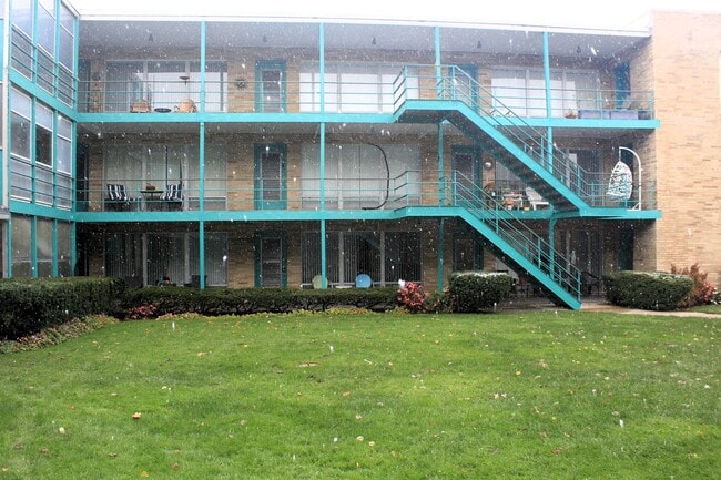 Photo - 220 N Kenilworth Ave Unit 3