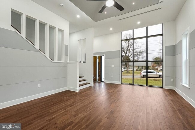 Photo - 4917 Erie St