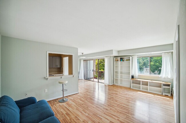 Photo - 12200 Braxfield Ct Casa Adosada