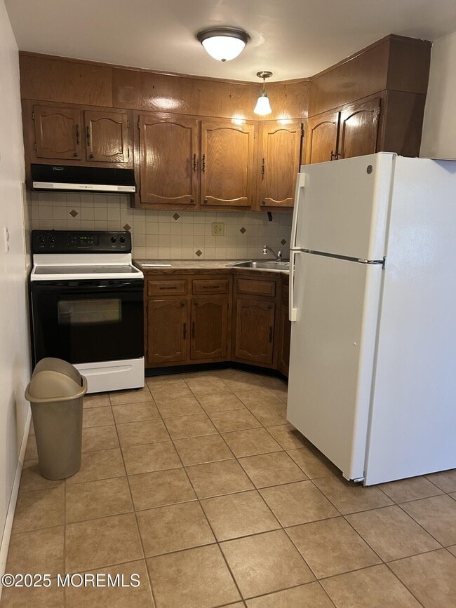 Photo - 17 D Cambridge Cir