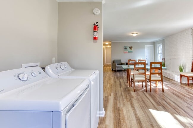 Photo - 4959 Ailene Dr