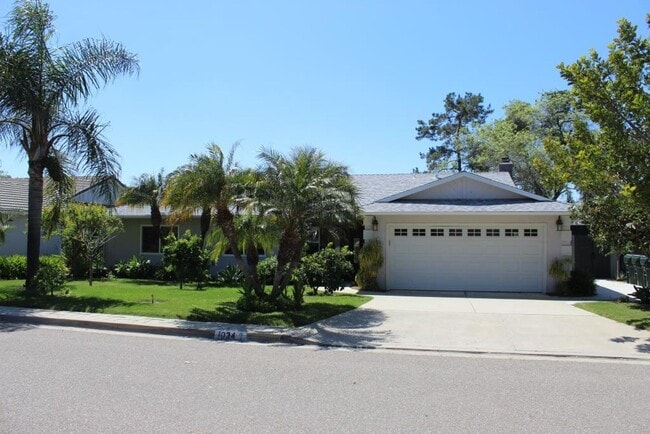 Beautiful Single-Story Golf Course Home wi... - Beautiful Single-Story Golf Course Home wi...