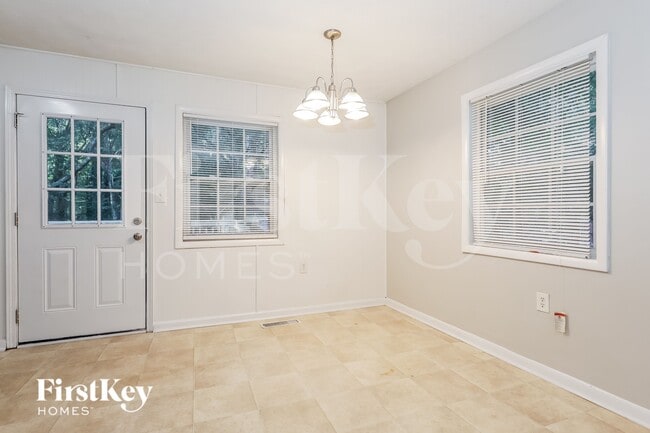 Photo - 252 N Lake Dr