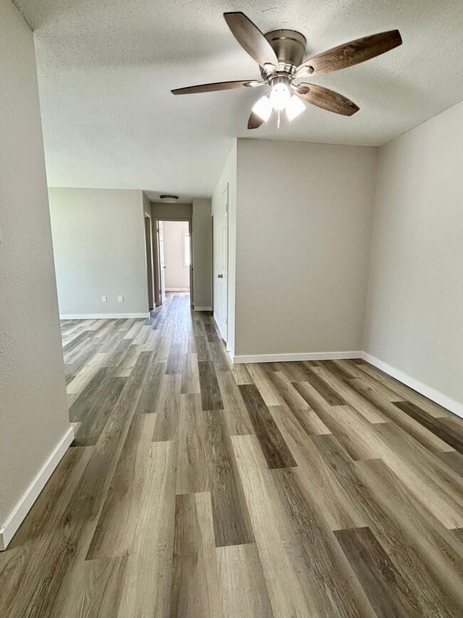Photo - Cedar Crest Apartments