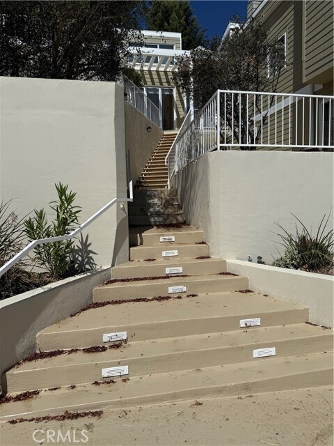 Photo - 1761 Deerhill Trail