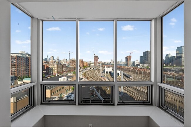 Building Photo - 689 Marin Blvd Unit 906