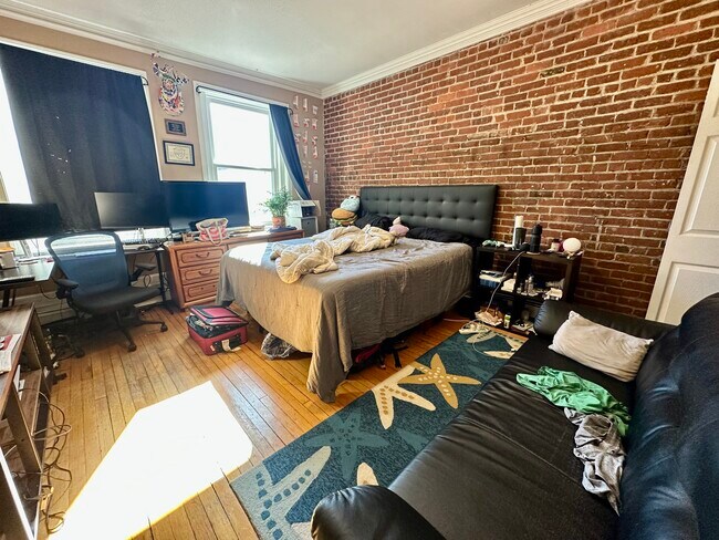 Photo - 10 Glenville Ave