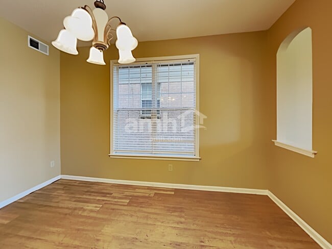 Photo - 8739 Overcup Oaks Dr