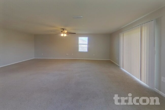Photo - 2210 Pebble Point Dr