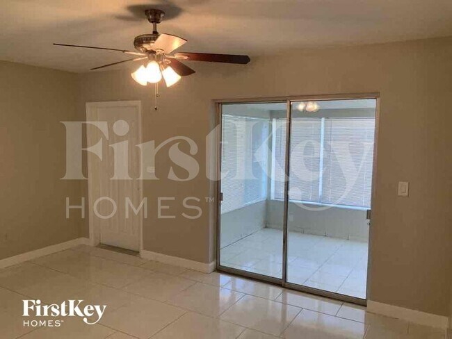 Photo - 1410 NE 43rd Ct