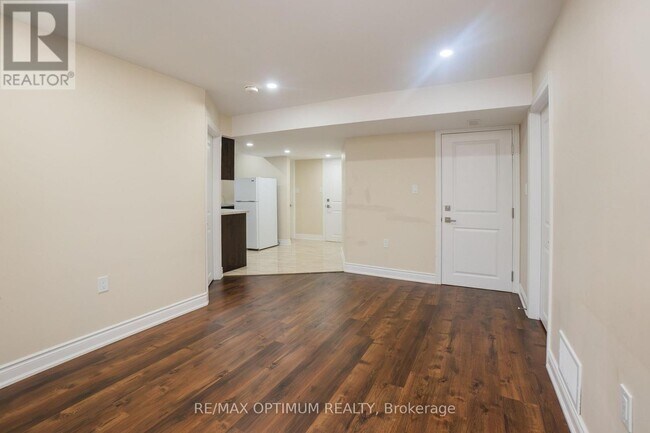 Photo - 9 Fenchurch Dr