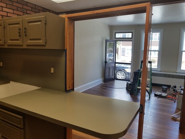 Photo - 307 N Market St