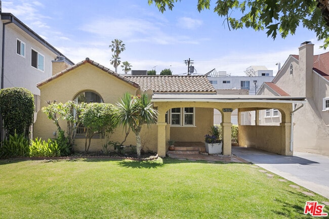 Building Photo - 515 N Kings Rd