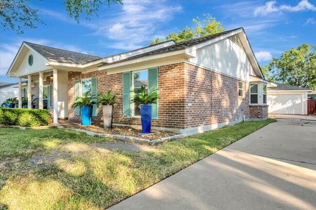 Photo - 1710 San Sebastian Ln