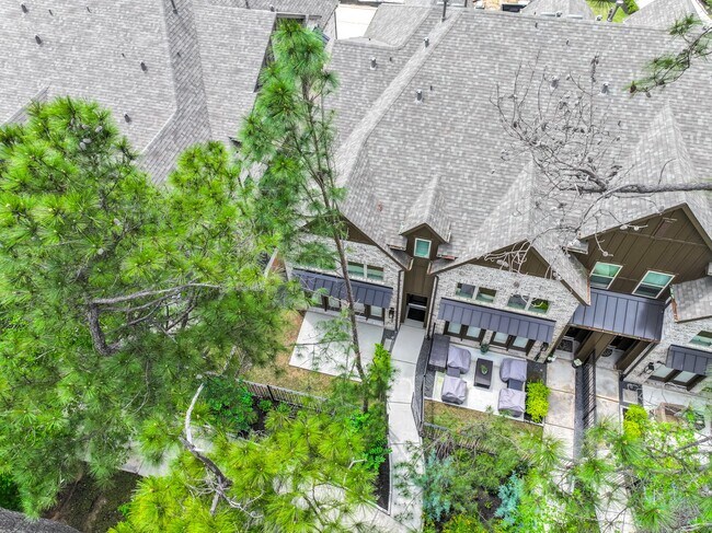 Photo - 2708 Woodforest Pkwy N