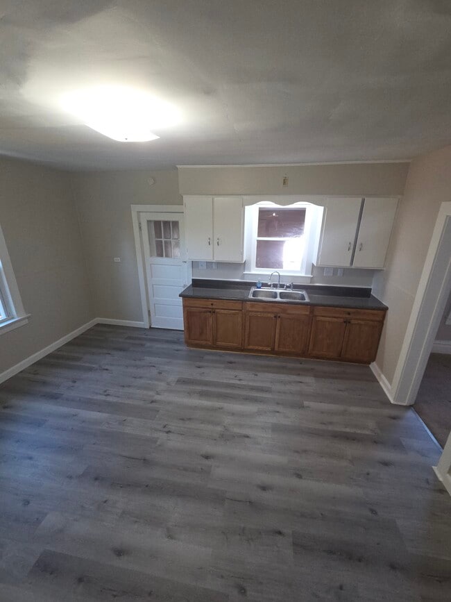 Photo - 340 W 24th St Unit #2