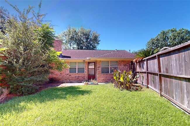 Photo - 5850 Braesheather Dr