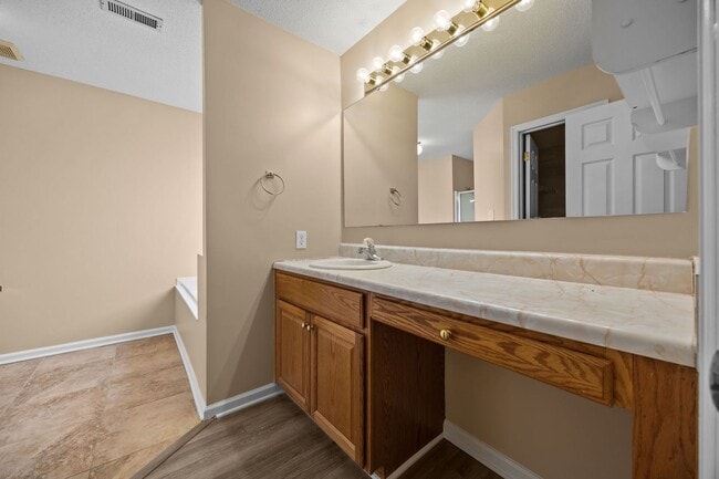 Photo - Charming Duplex in Dunn