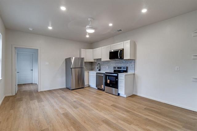 Photo - 3838 Peoria St