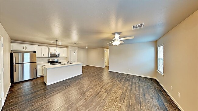 Photo - 5003 Avion Ct