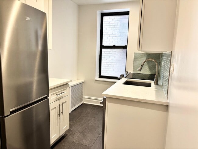 Photo - 109-20 Queens Blvd Unidad 2G
