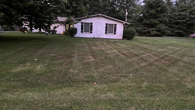 Photo - 11405 Central Dr W