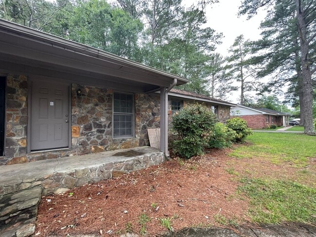 Photo - 686/688 Old Summerville Rd Unit 688 Old Summerville Rd