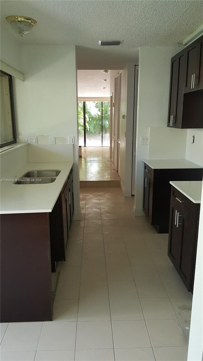 Photo - 12322 SW 148th Terrace Unidad 12323
