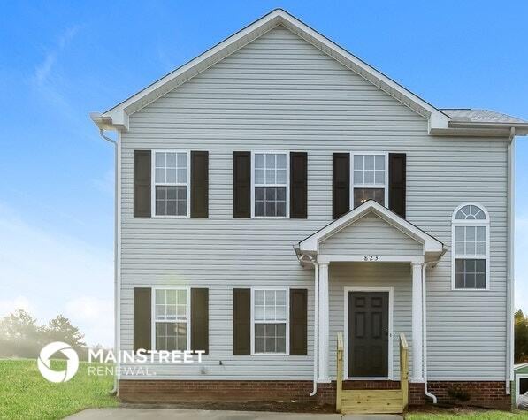 Building Photo - 823 Winthrop Ln