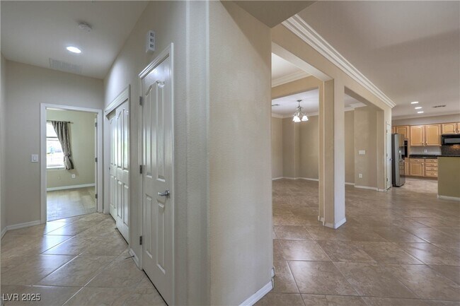 Photo - 2147 Bannerwood St