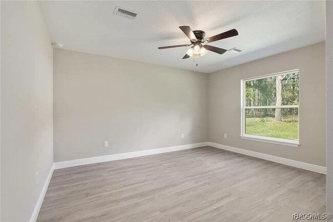 Photo - 9371 N Peachtree Way Townhome