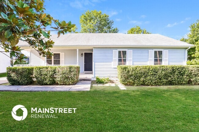 Building Photo - 631 Blake Moore Dr