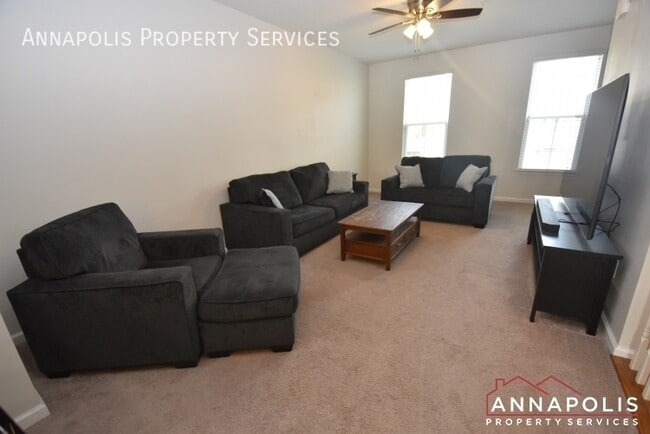 Photo - 619 Ravenwood Dr