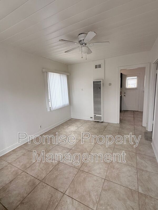 Photo - 602 Surfrider Way